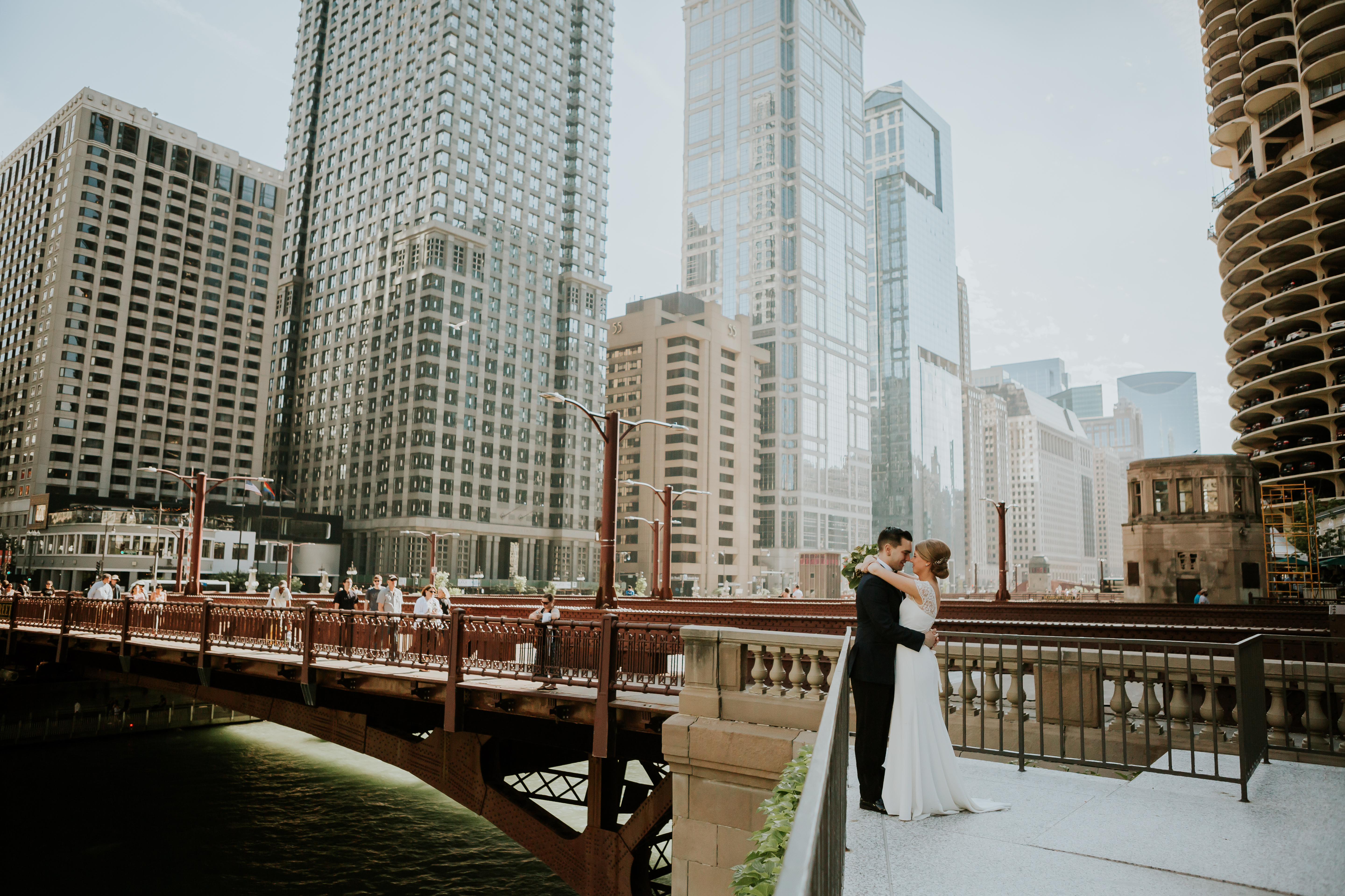 Chicago couple on wedding day at State Street bridge